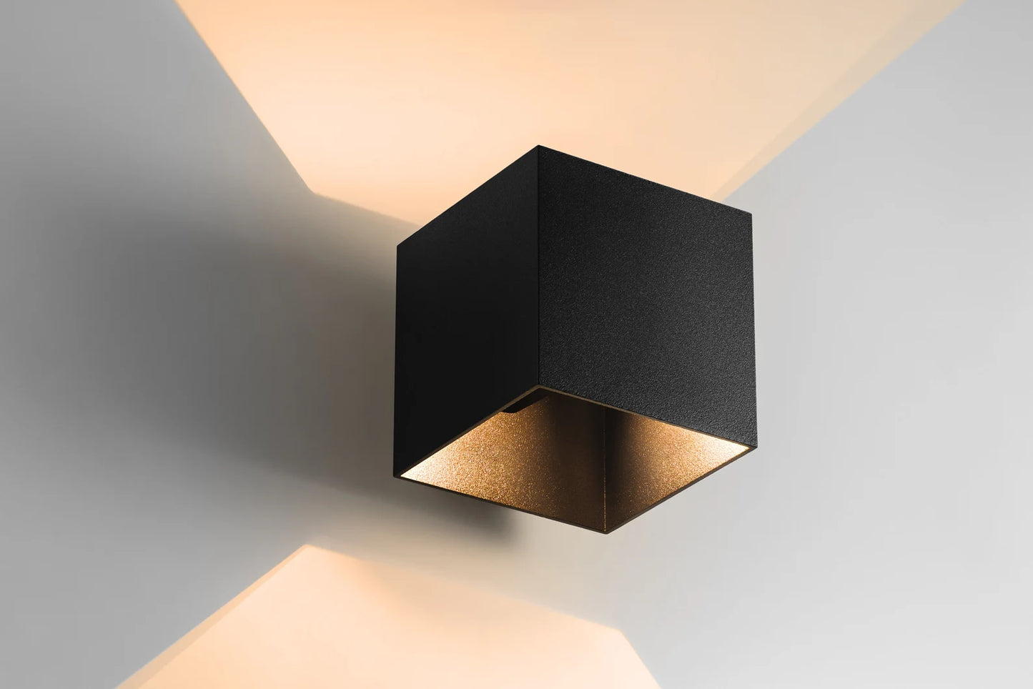 Wandleuchte QUBE Schwarz